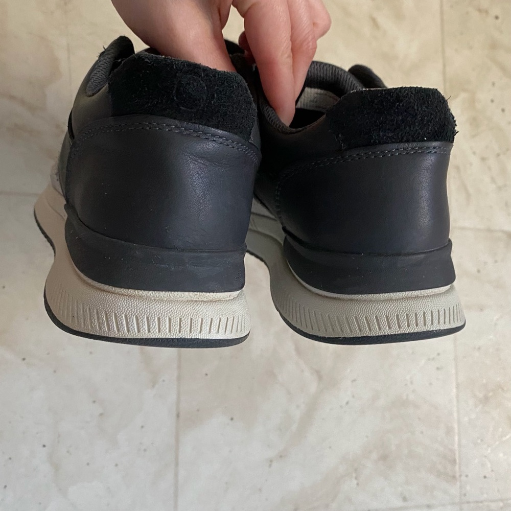 Everlane The Trainer Dark Grey Leather Suede Lace Up Low Top Sneakers Size 6 - Picture 7 of 10